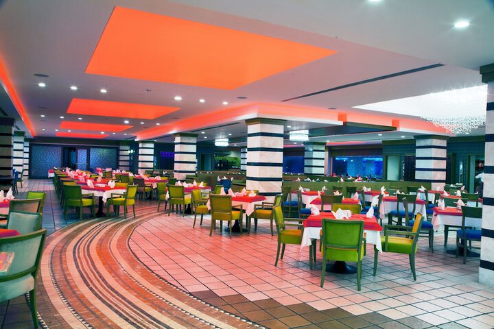 Dining 199 of 321