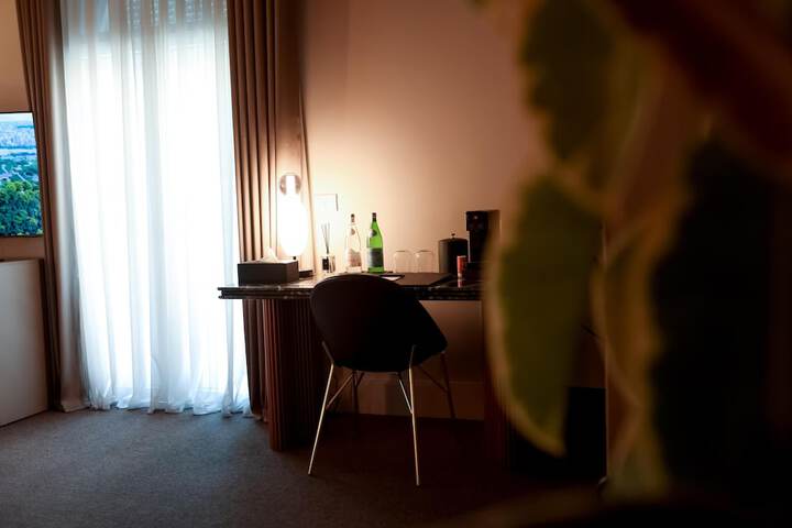 Room 34 of 72
