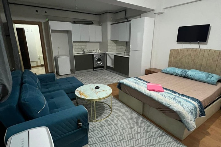 Room 2 of 17