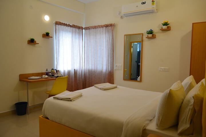 Room 6 of 60