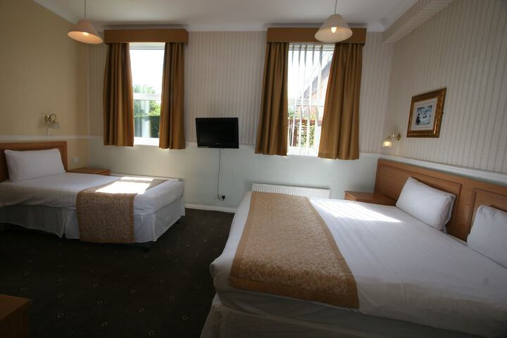 Room 10 of 52