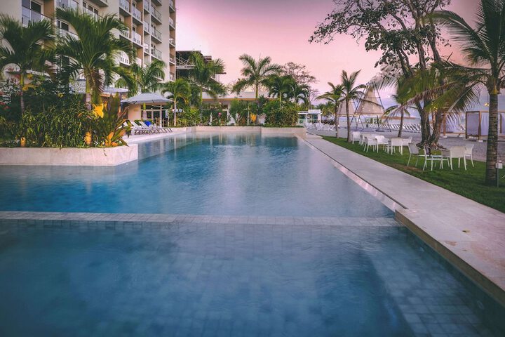 Pool 37 of 83