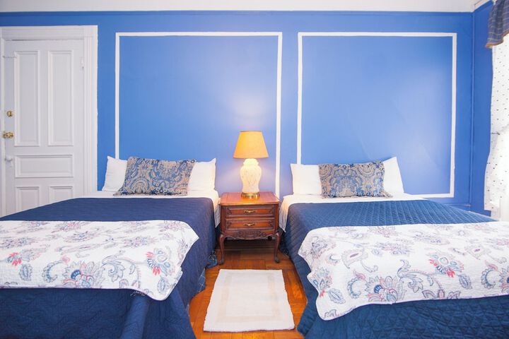 Room 10 of 27