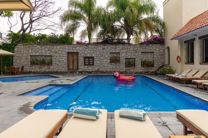 Pool 80 of 120