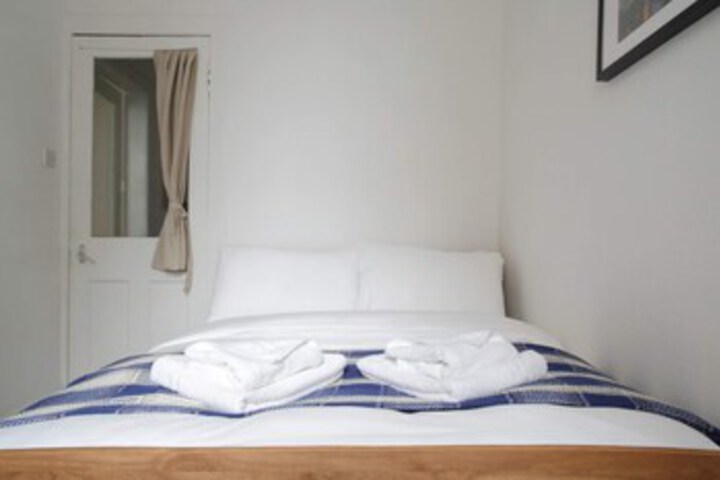 Room 40 of 44