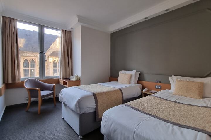 Room 20 of 44