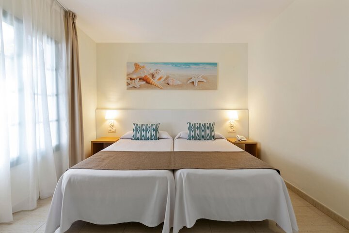 Room 10 of 60