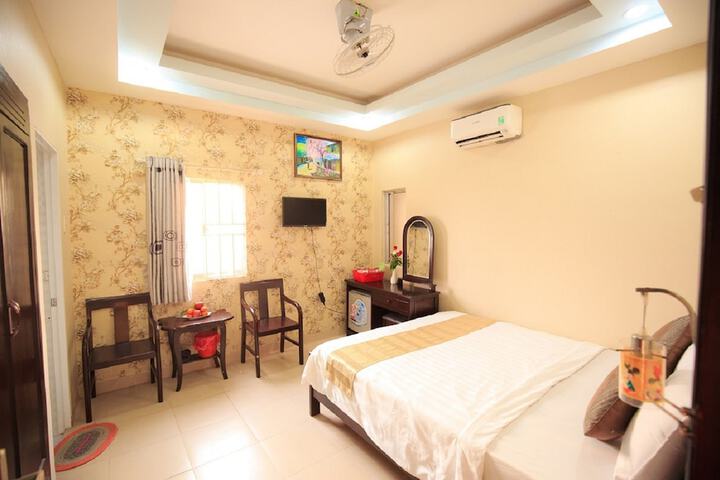 Room 17 of 40