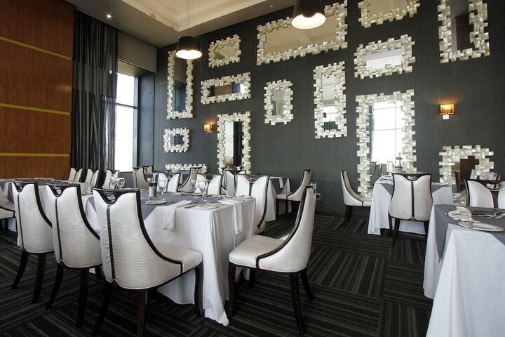 Dining 68 of 113