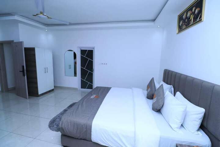 Room 19 of 44