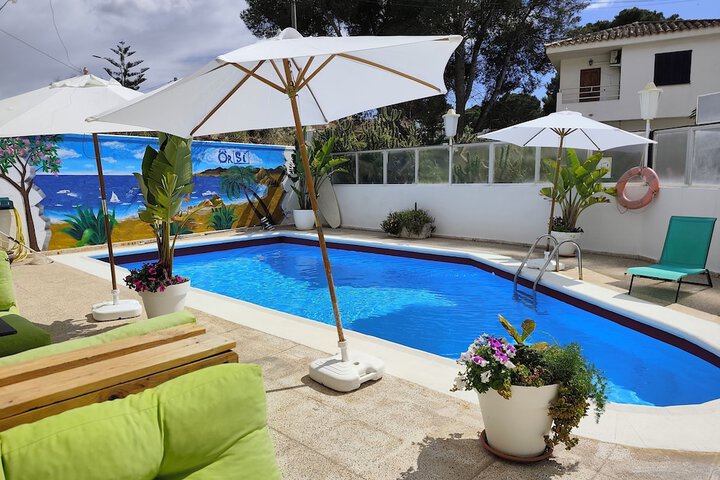 Pools & Facilities