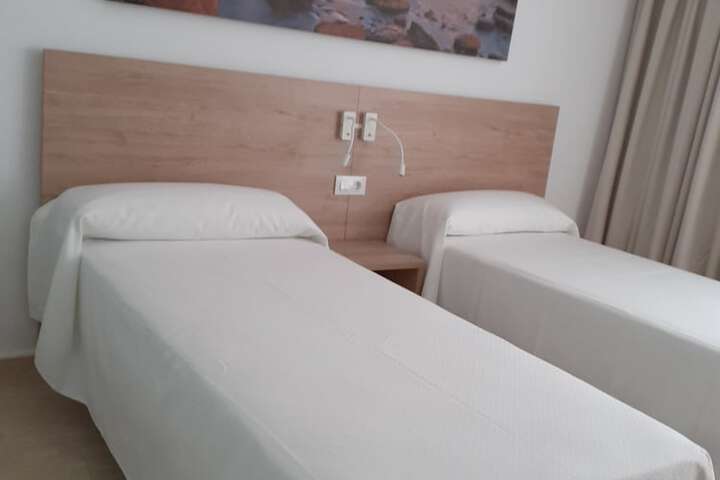 Room 9 of 41