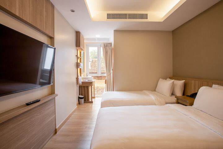 Room 25 of 110