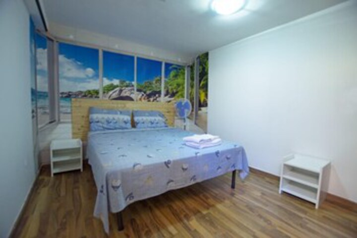 Room 26 of 41