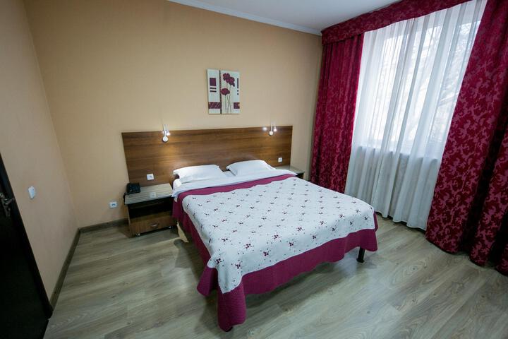 Room 25 of 79