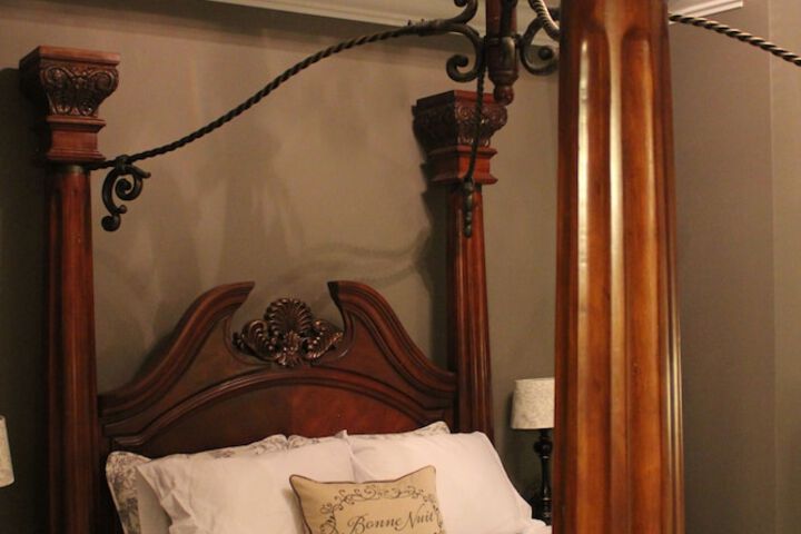 Room 8 of 159