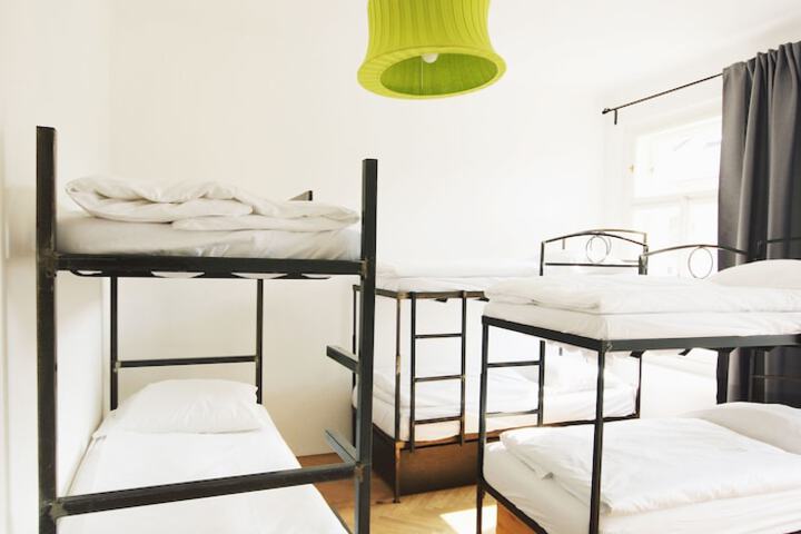 Room 15 of 71