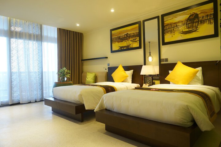 Room 10 of 39