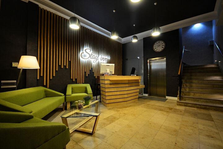 Lobby lounge