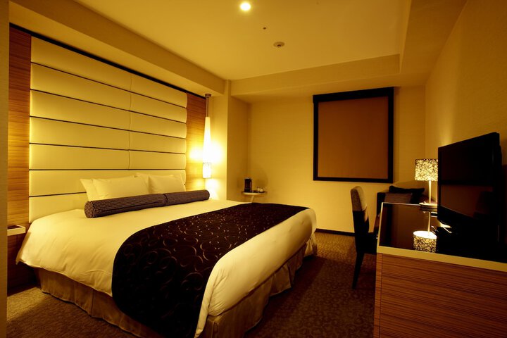 Room 10 of 72