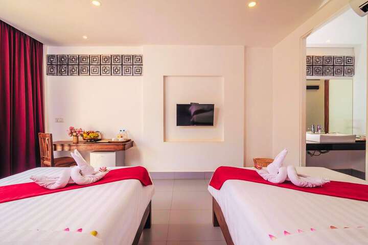 Room 108 of 298