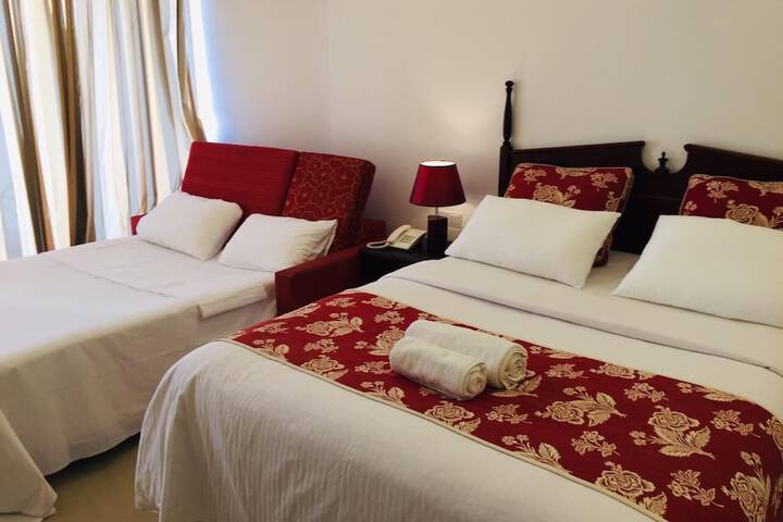 Room 27 of 170