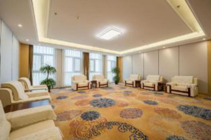 Room 3 of 14