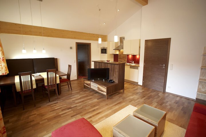 Room 9 of 26