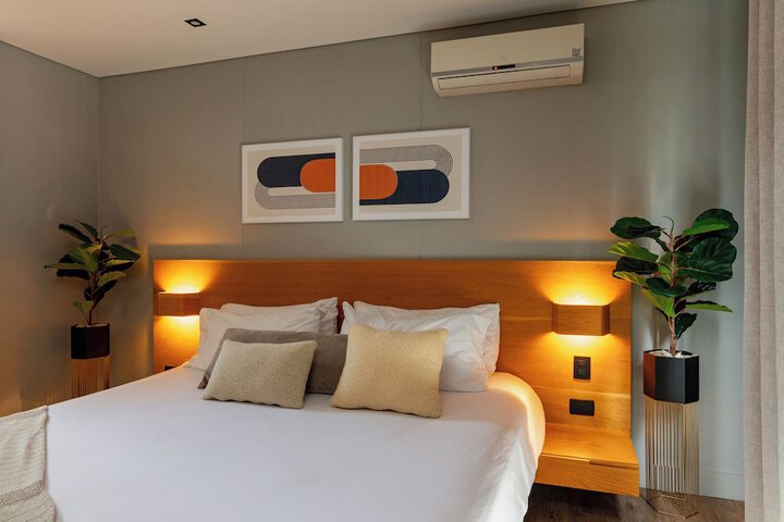 Room 5 of 85