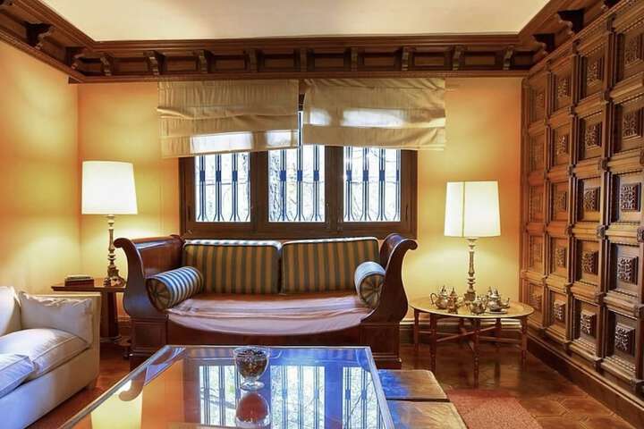 Room 47 of 90