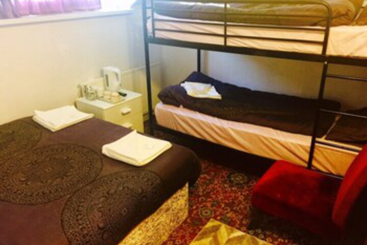 Room 43 of 70