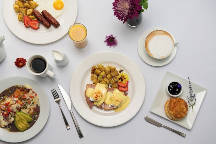 Breakfast/Coffee Service 39 of 42