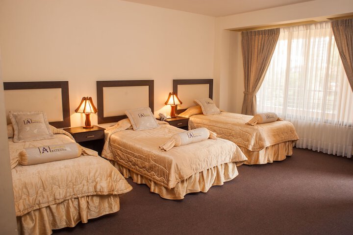 Room 7 of 33