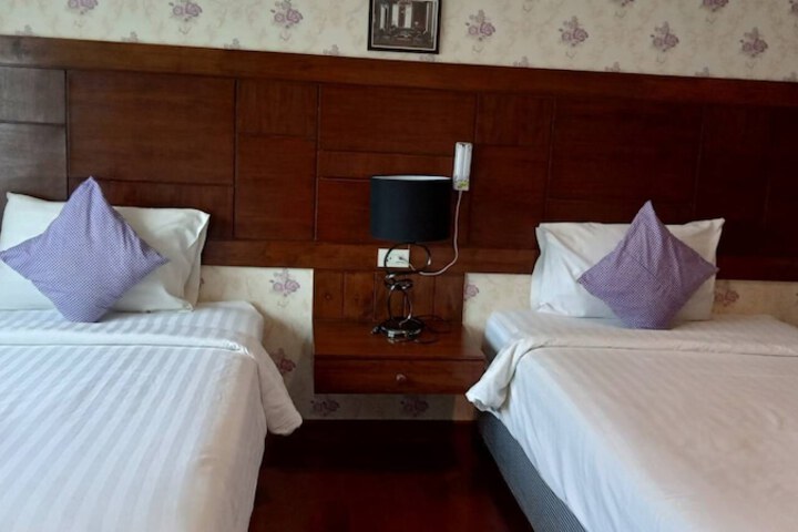 Room 48 of 172