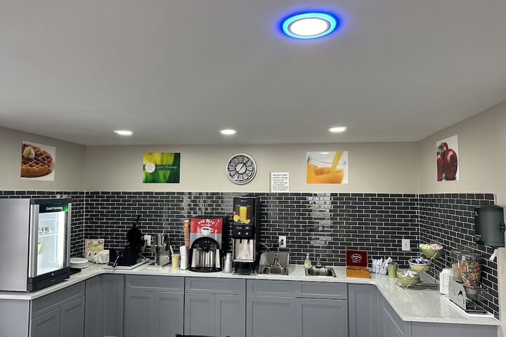 Breakfast/Coffee Service 37 of 48