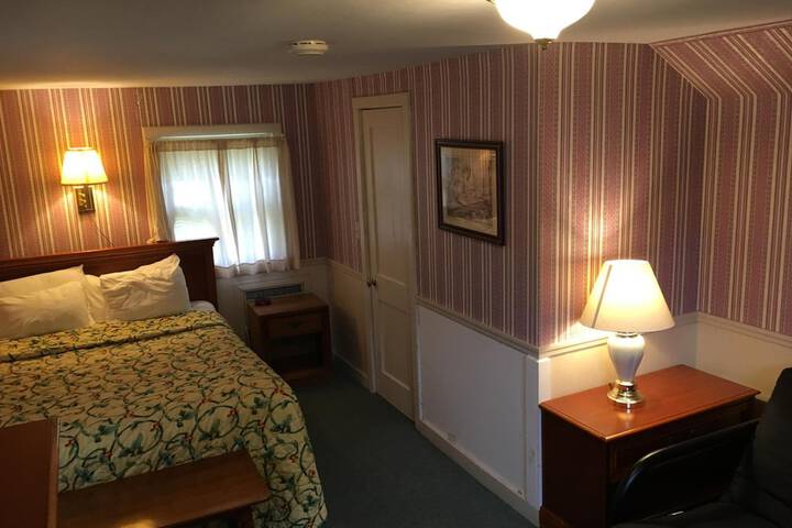 Room 20 of 54