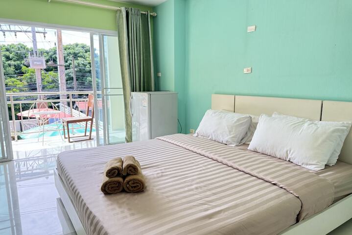 Room 40 of 95