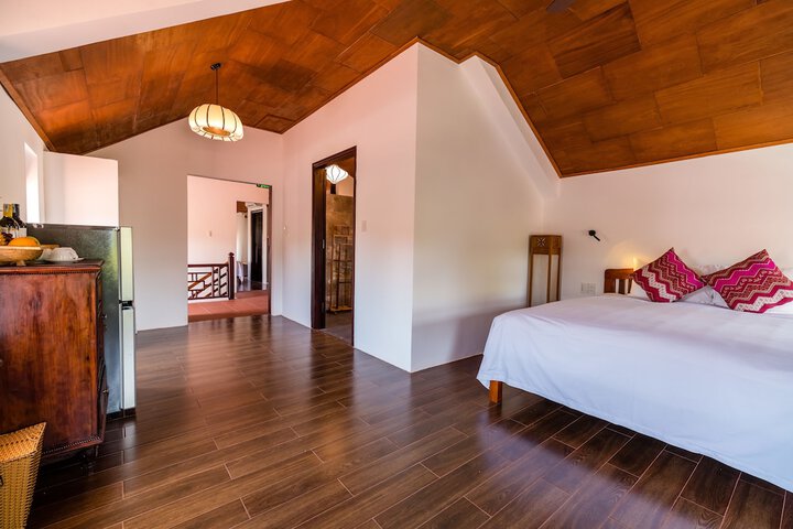 Room 2 of 46