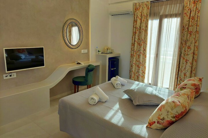 Room 43 of 127