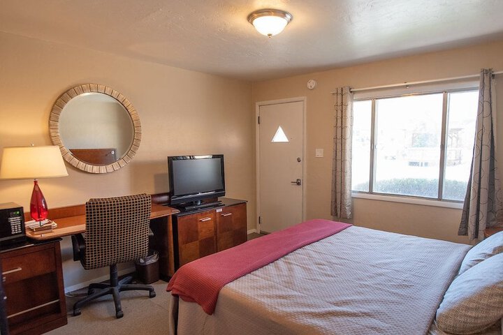Room 9 of 61