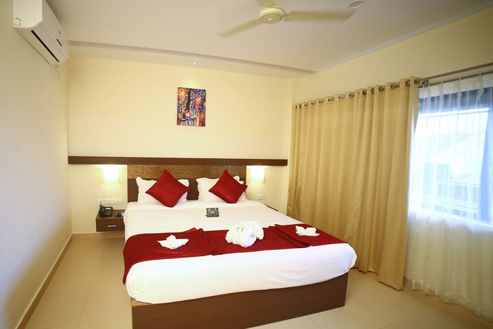 Room 10 of 93