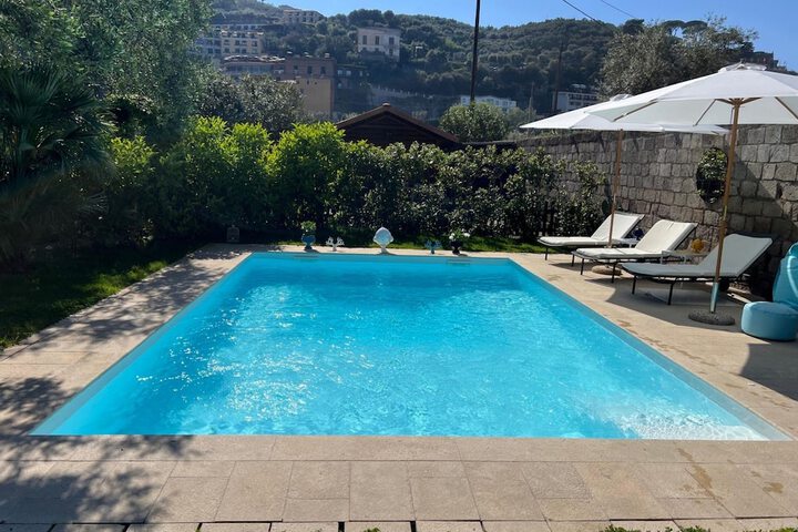 Hotel Pool