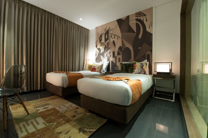 Room 7 of 52