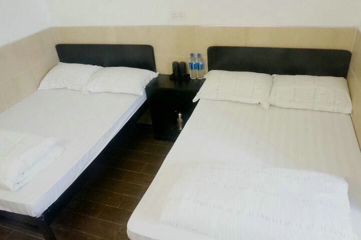 Room 12 of 72