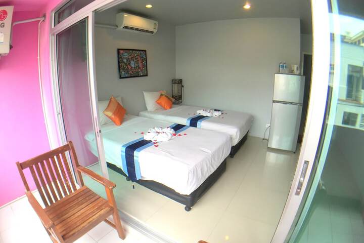 Room 29 of 140