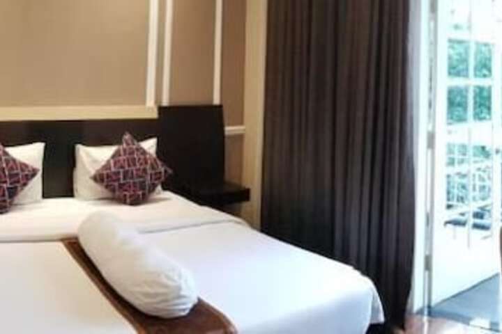 Room 20 of 34