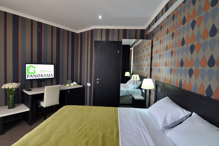 Room 7 of 25