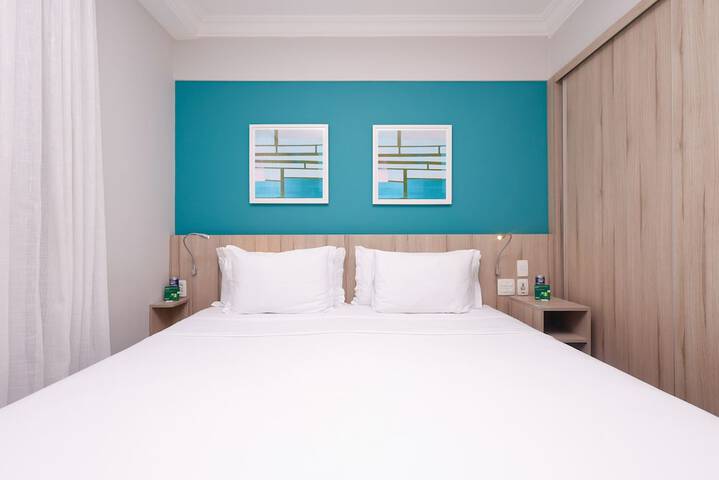 Room 40 of 143