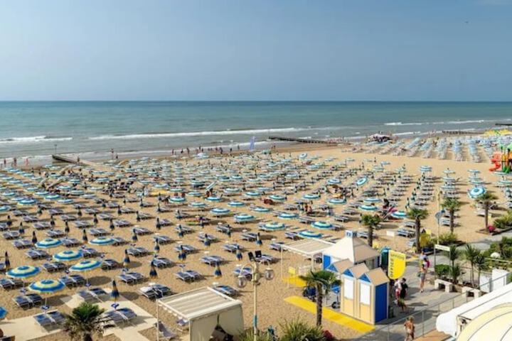 Vidi Miramare &  Delfino in Jesolo