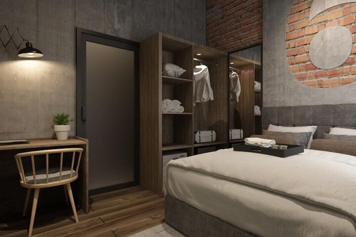Room 22 of 45